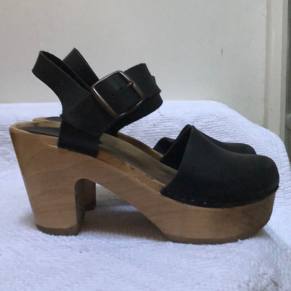 No. 6 Store Mary Jane Clog